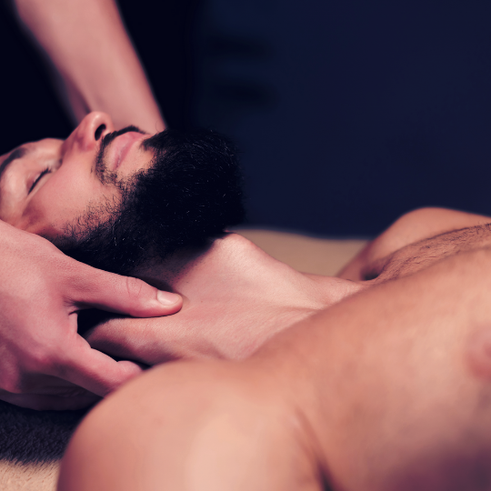 masaż relaksacyjny aromaterapeutyczny aromaterapia olsztyn toruń carolina const odnowa biologiczna regeneracja olejki eteryczne terapie naturalne naturopatia detoks